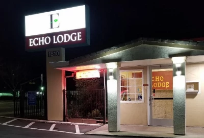 Affordable Luxury: Echo Lodge in West Sacramento