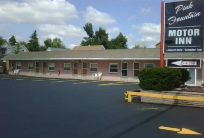 Discover Comfort and Convenience at Pink Fountain Motor Inn Depew
